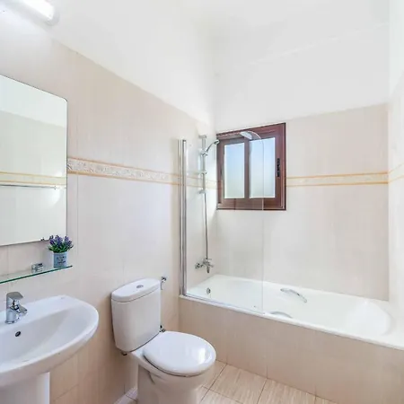 Aqua View Villa *
